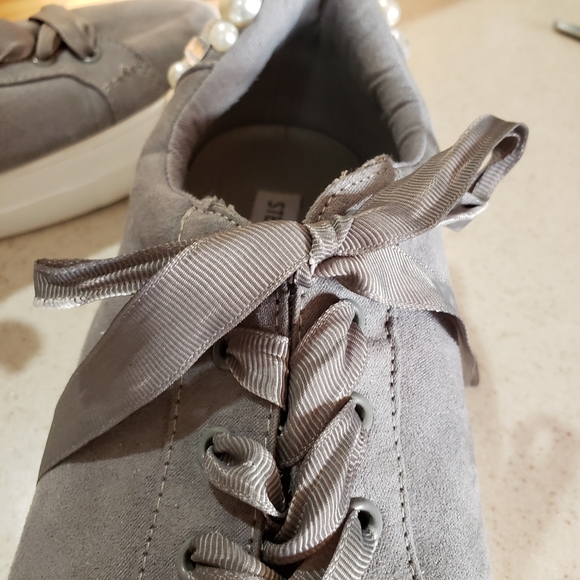 Steve Madden gray Grit platform sneaker - Picture 4 of 8